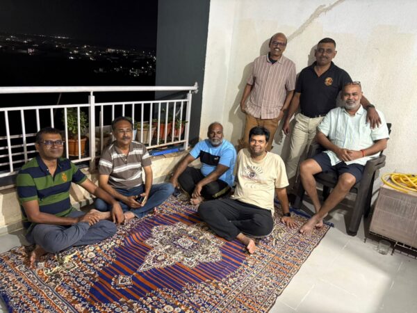 Which is better – Solo Travel or Group Travel?